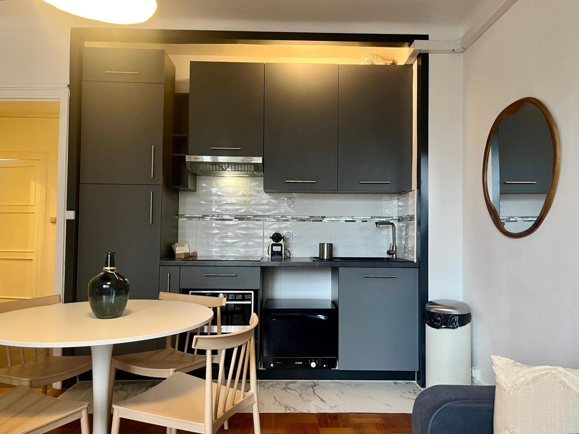 Suite Corneille Lyon Exteriör bild